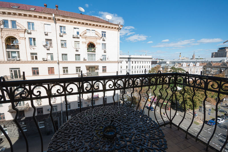 Kiev Accommodation Apartment On Antonovycha St. Exterior photo