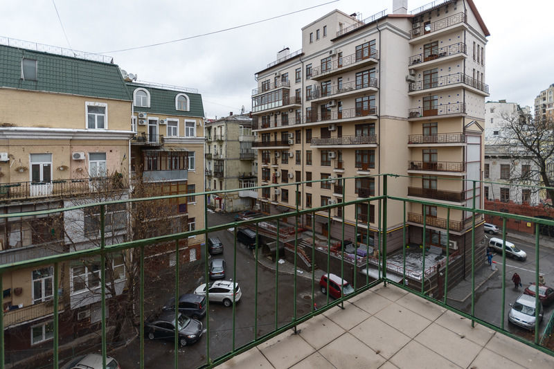 Kiev Accommodation Apartment On Antonovycha St. Exterior photo